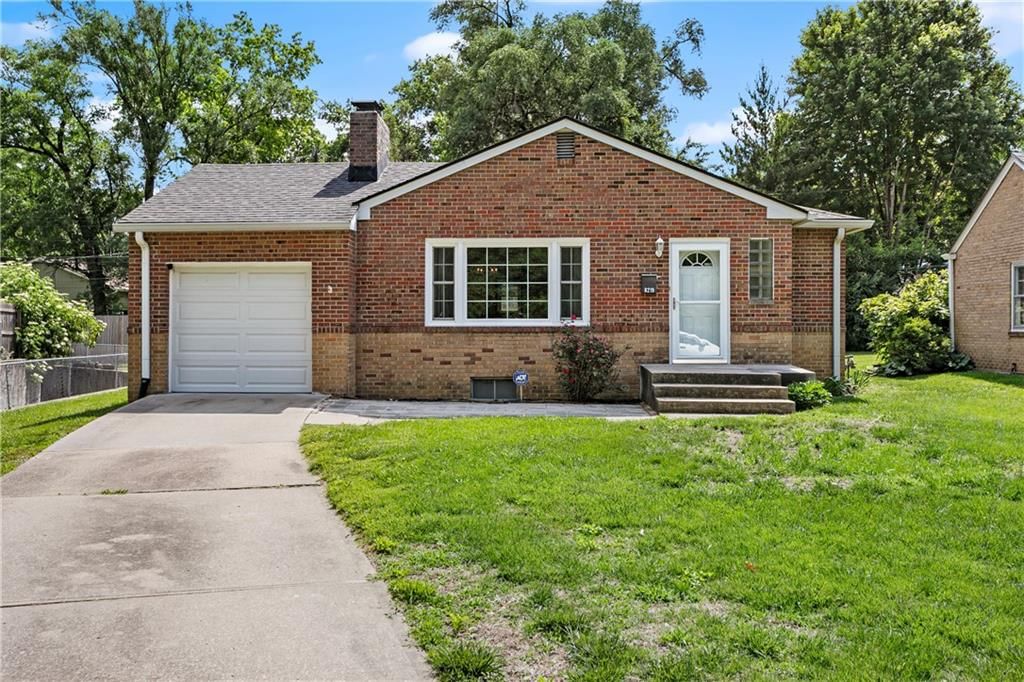 8219 Mercier Street — photo 1