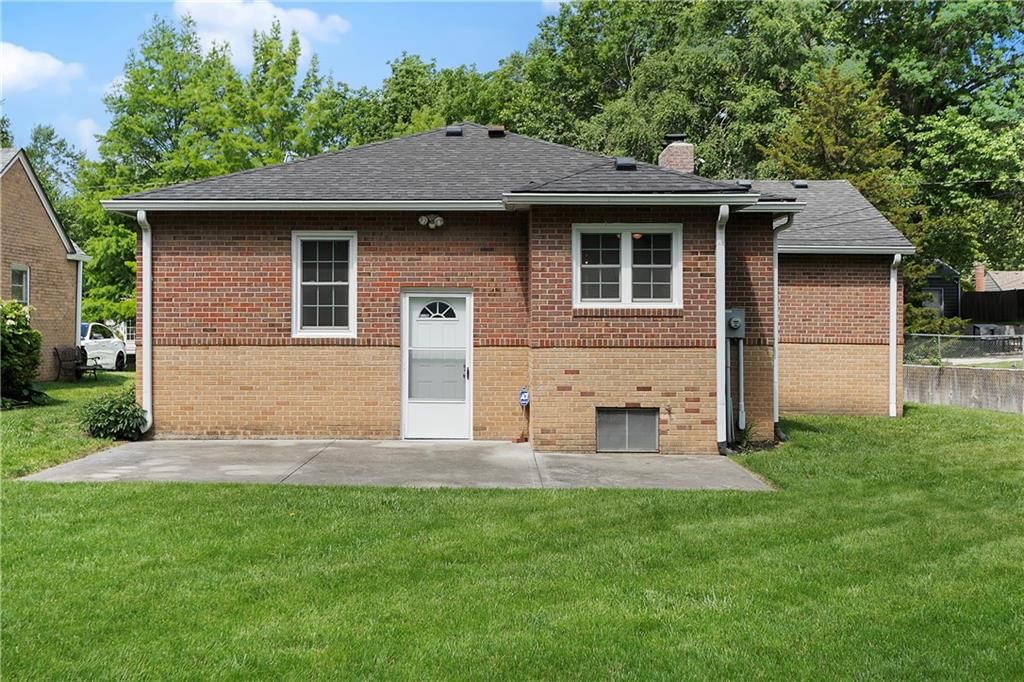 8219 Mercier Street — photo 5