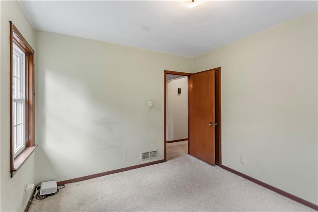 8219 Mercier Street — photo 17