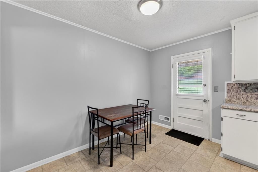 3940 N Grand Avenue — photo 15
