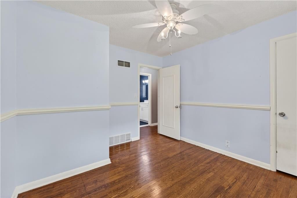 3940 N Grand Avenue — photo 21