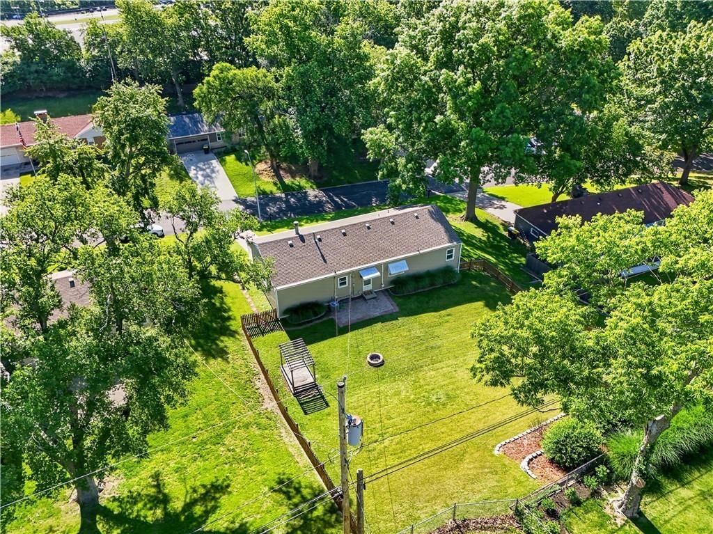 3940 N Grand Avenue — photo 28