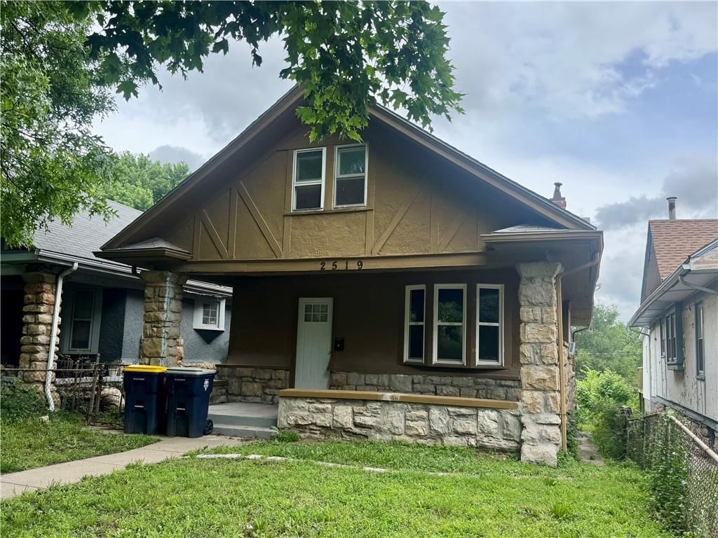 2519 College Avenue — photo 1