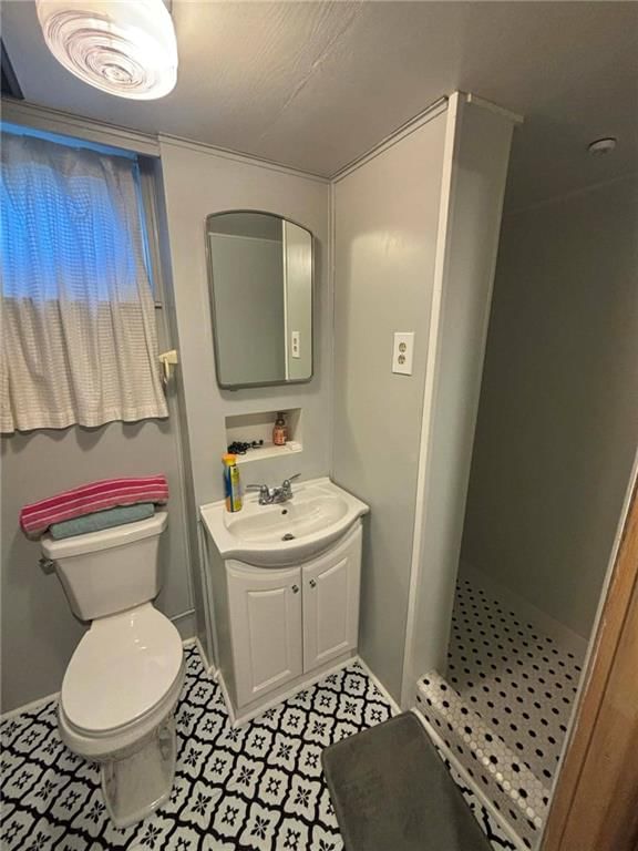 1922 S 39th Street — photo 16