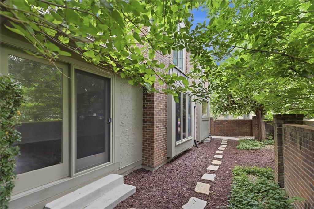 5204 W 112TH Street — photo 28