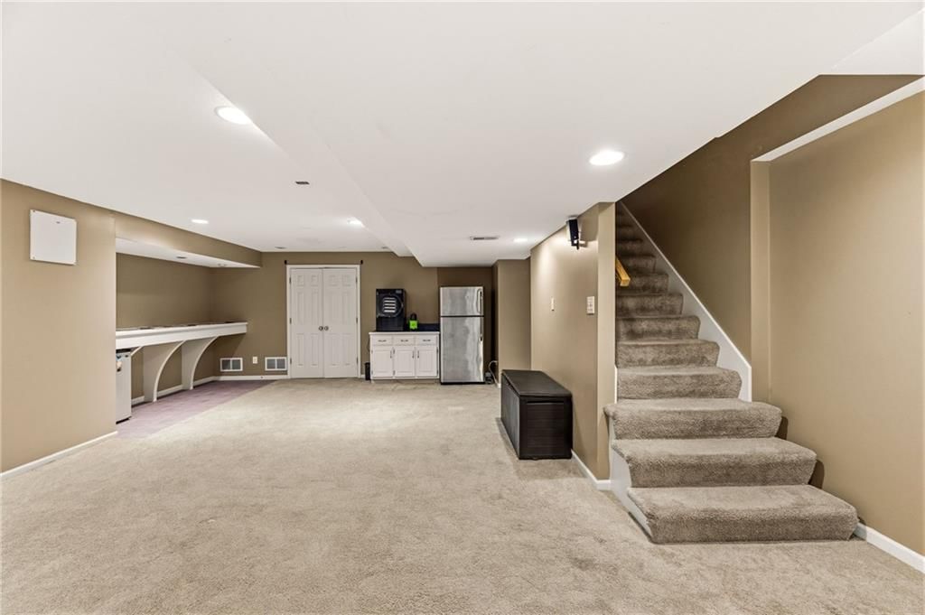 14105 W 115th Street — photo 30