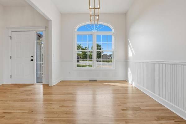 329 SE Chelsea Lane — photo 4