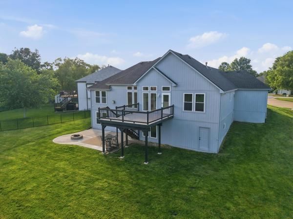329 SE Chelsea Lane — photo 55