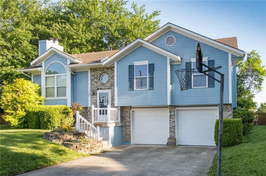 1306 HUNTINGTON Circle — photo 4