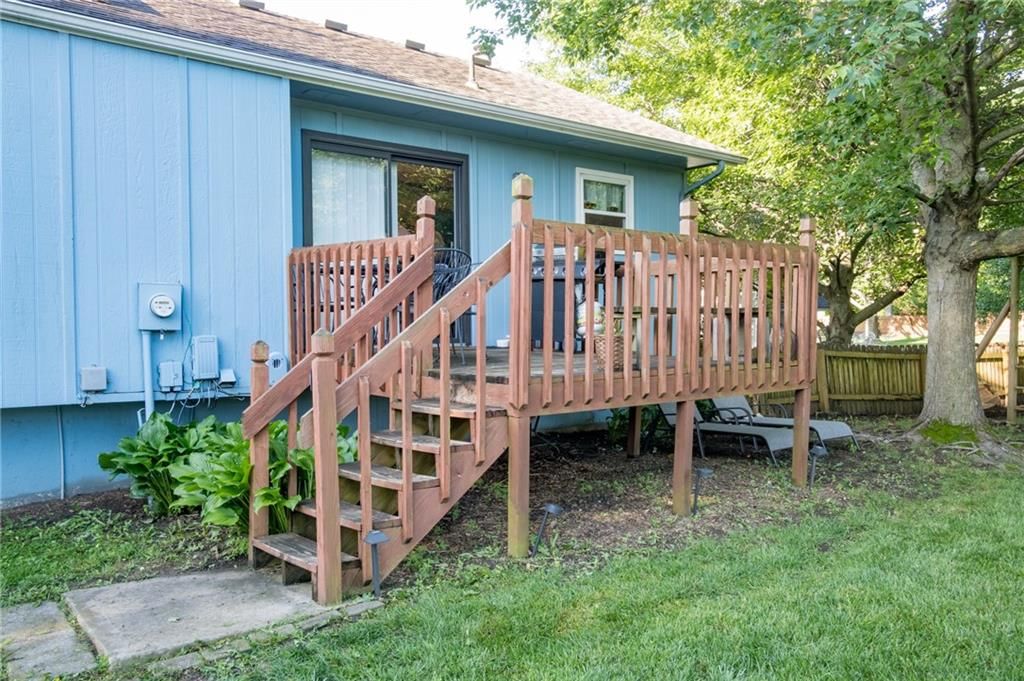 1306 HUNTINGTON Circle — photo 9