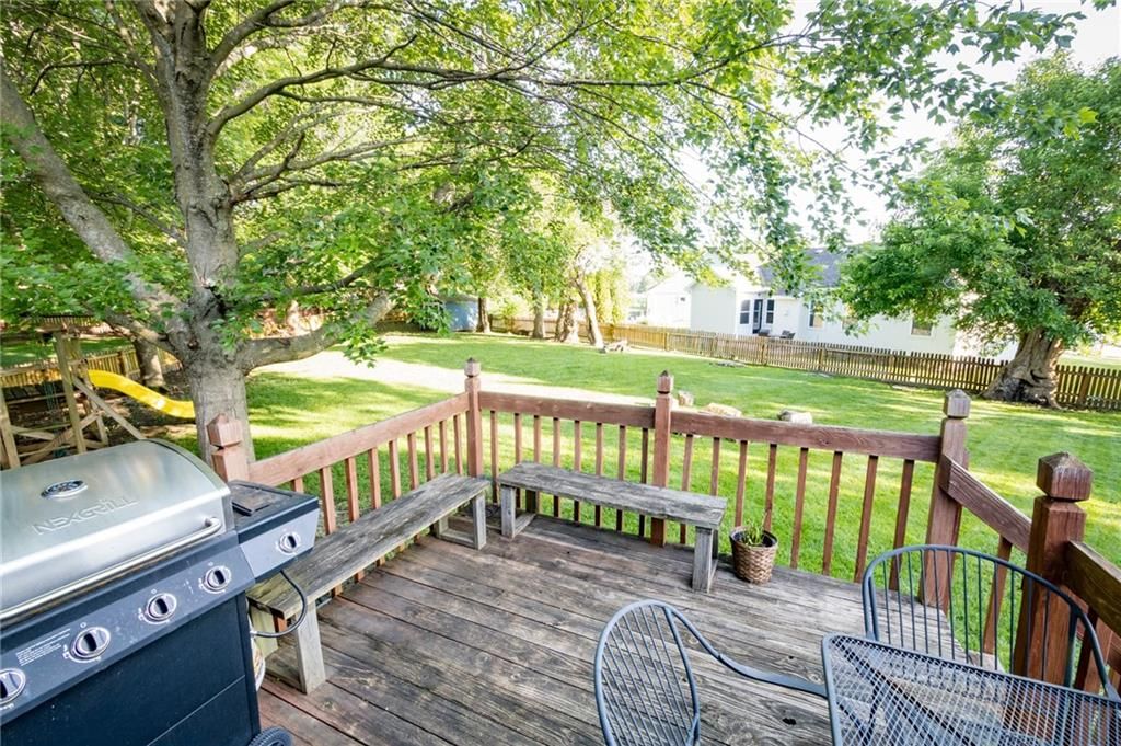 1306 HUNTINGTON Circle — photo 10