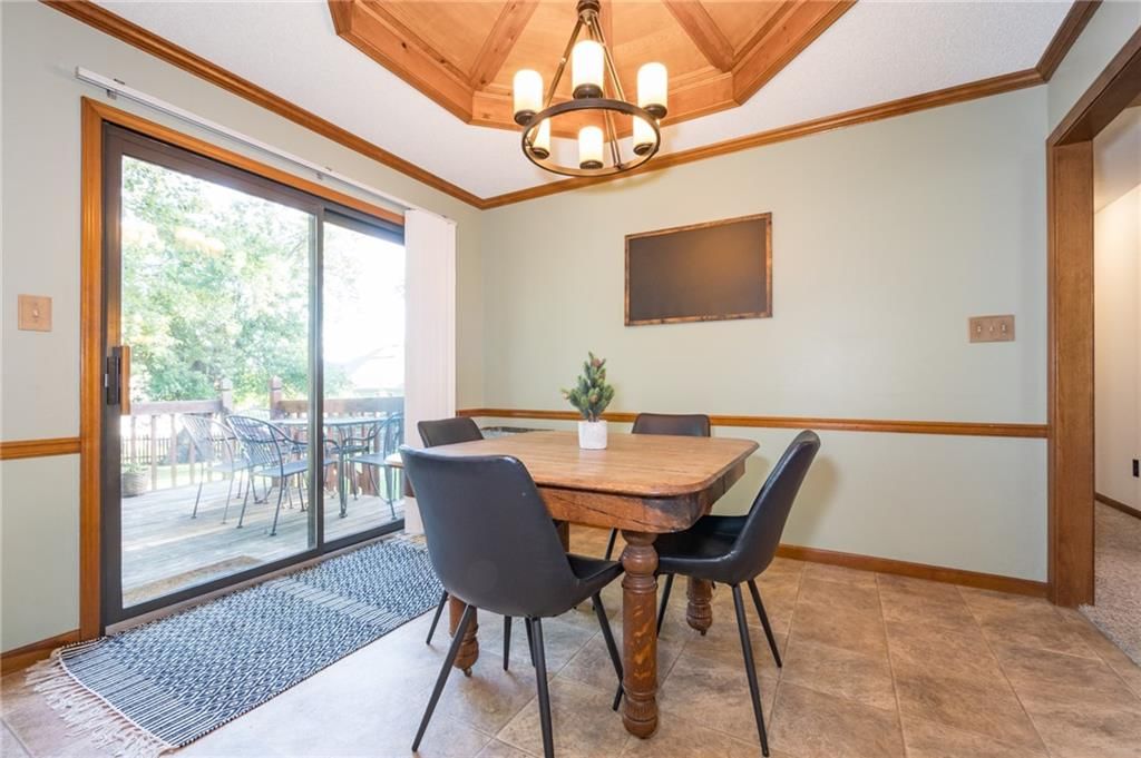 1306 HUNTINGTON Circle — photo 15