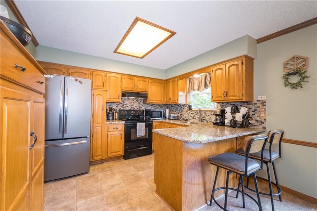 1306 HUNTINGTON Circle — photo 16