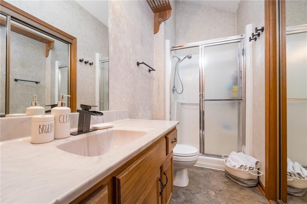 1306 HUNTINGTON Circle — photo 21