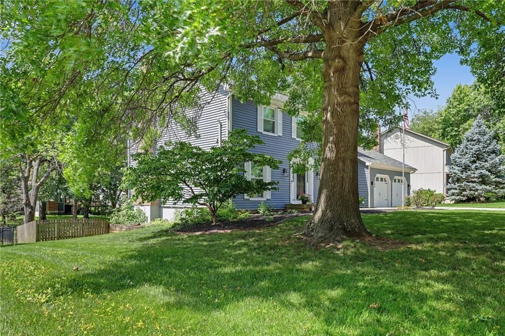 905 W 120 Terrace — photo 5