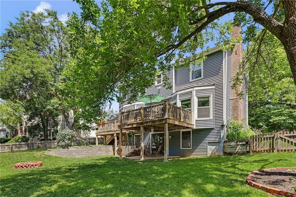 905 W 120 Terrace — photo 8