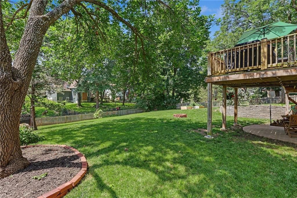 905 W 120 Terrace — photo 13