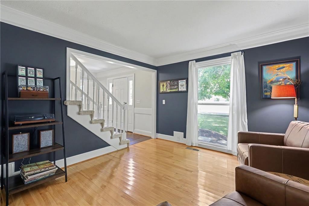 905 W 120 Terrace — photo 15