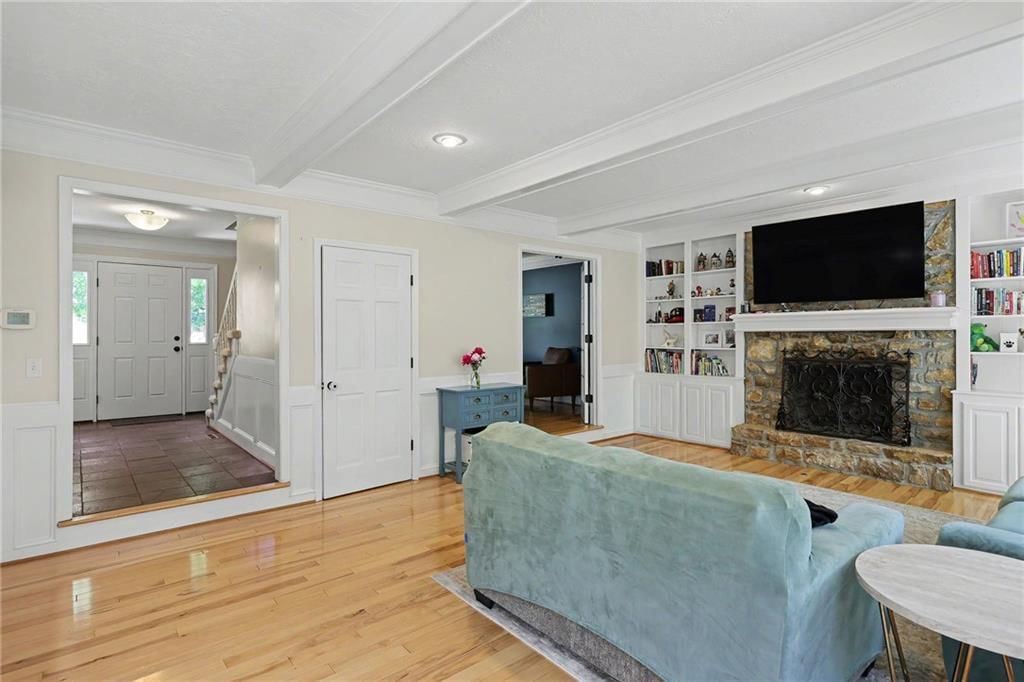 905 W 120 Terrace — photo 22