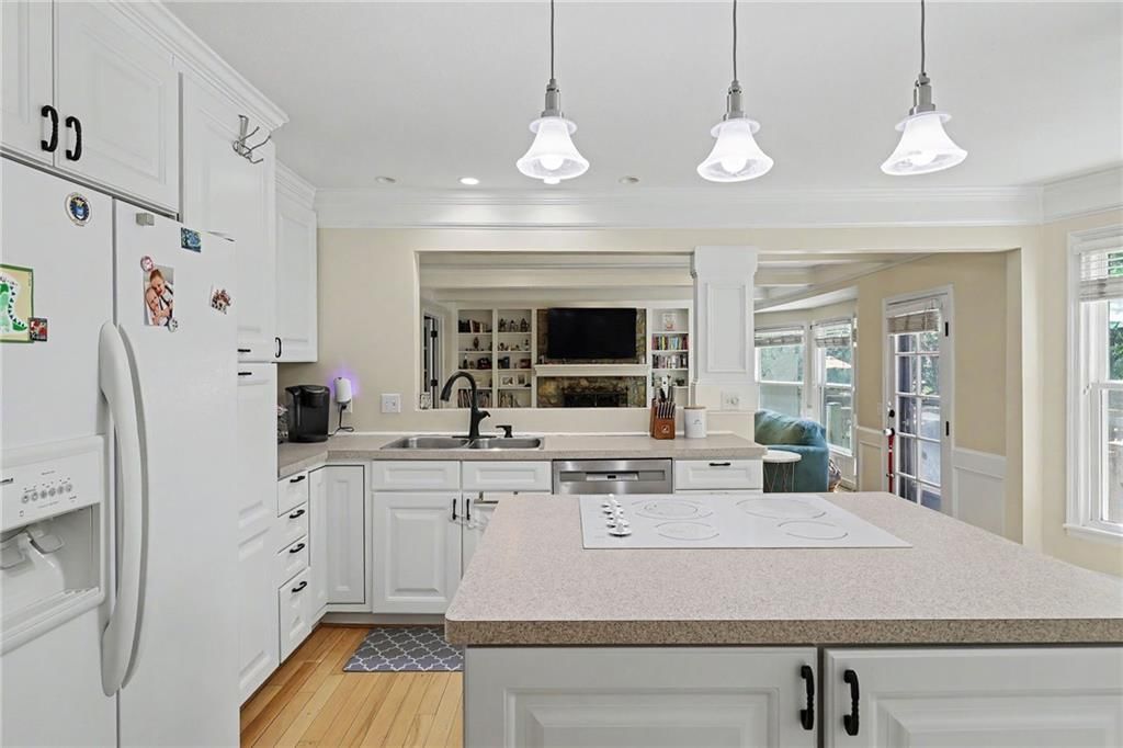 905 W 120 Terrace — photo 28