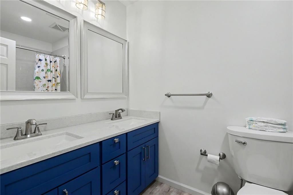 905 W 120 Terrace — photo 35
