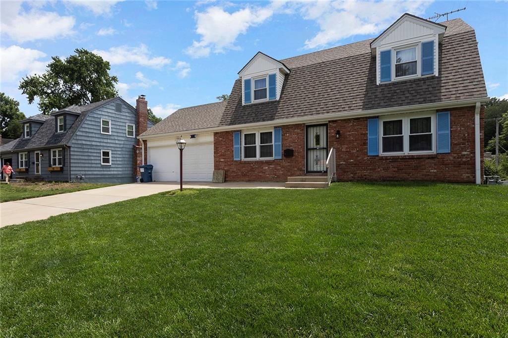 9931 Woodson Drive — photo 2