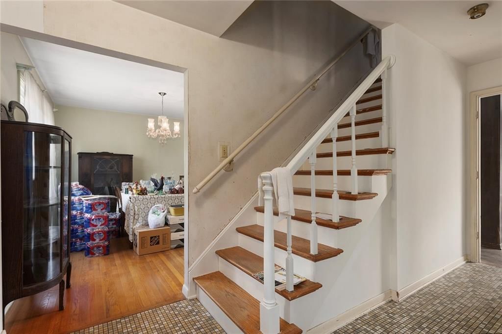 9931 Woodson Drive — photo 4