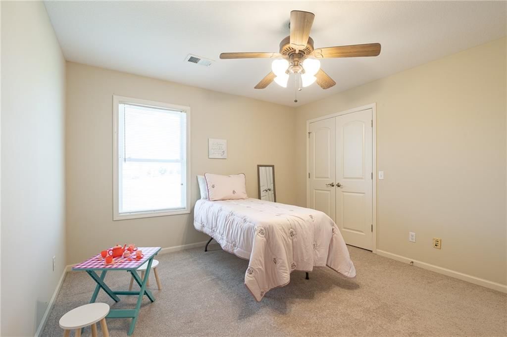 10804 N Randolph Avenue — photo 25