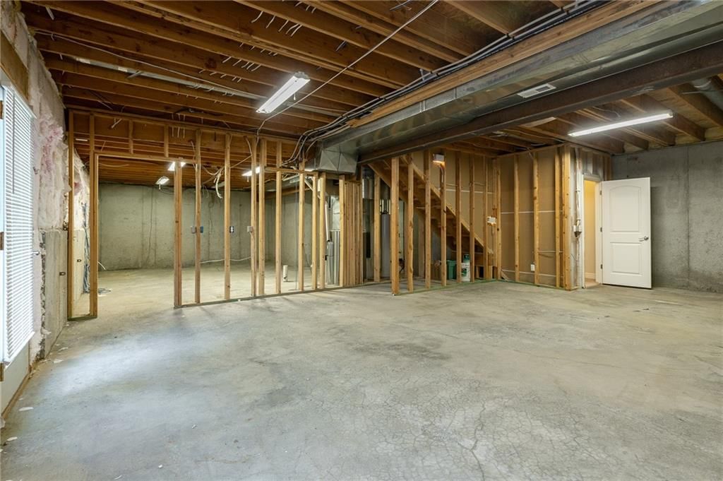 10804 N Randolph Avenue — photo 35