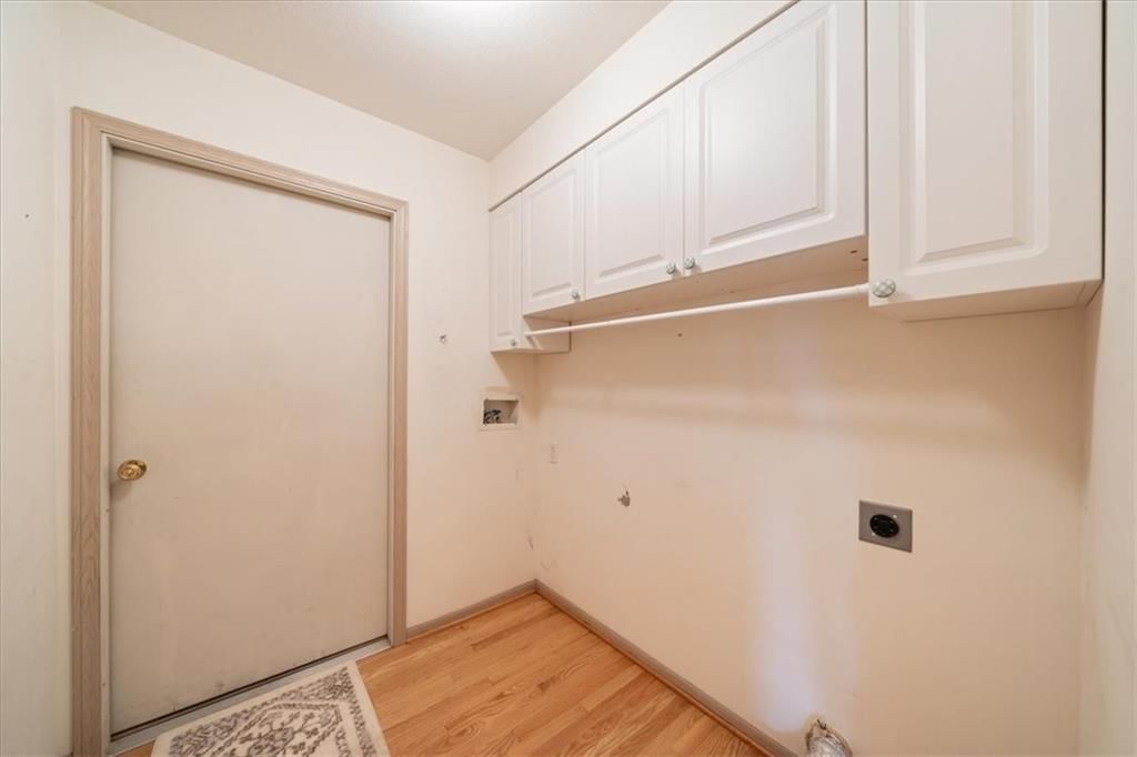 1958 W 139th Terrace — photo 19