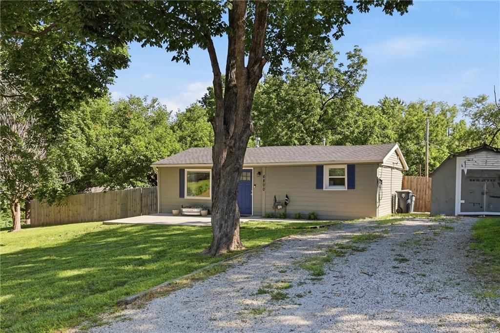 6800 NE Cotter Avenue — photo 4