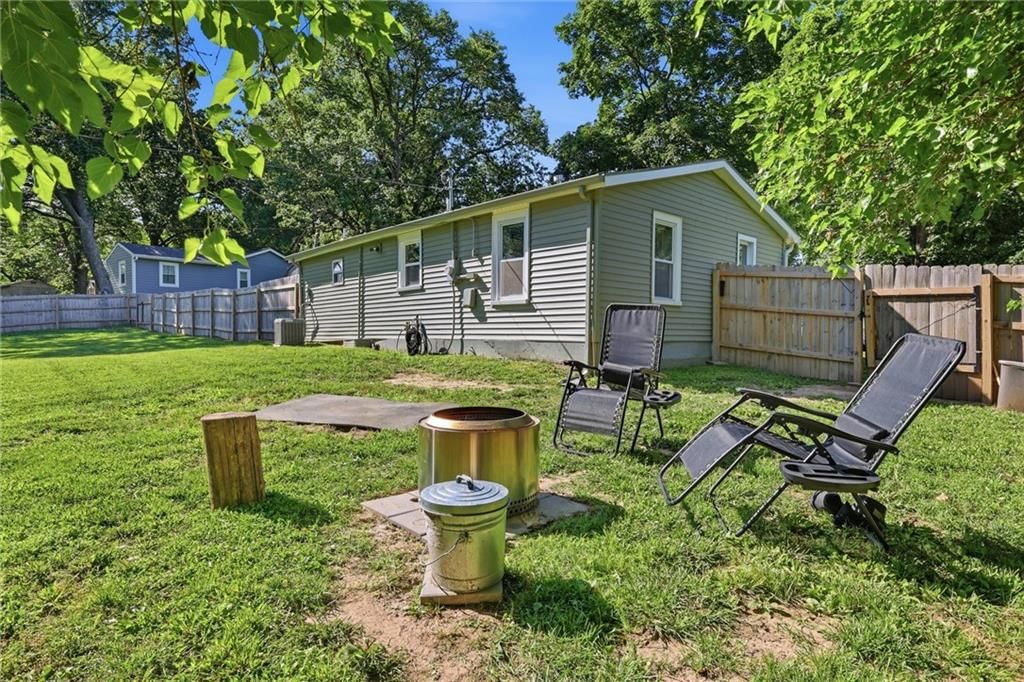 6800 NE Cotter Avenue — photo 28