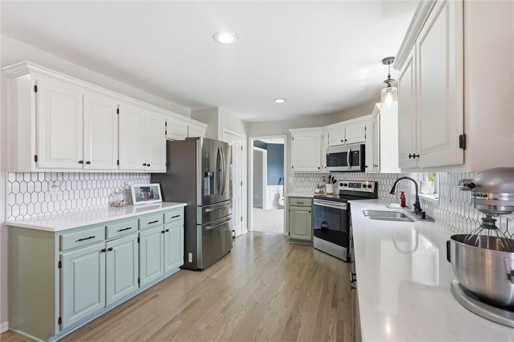 29905 W 183rd Terrace — photo 8