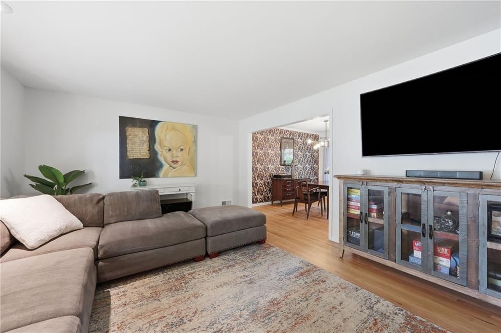 100 W 109th Terrace — photo 8