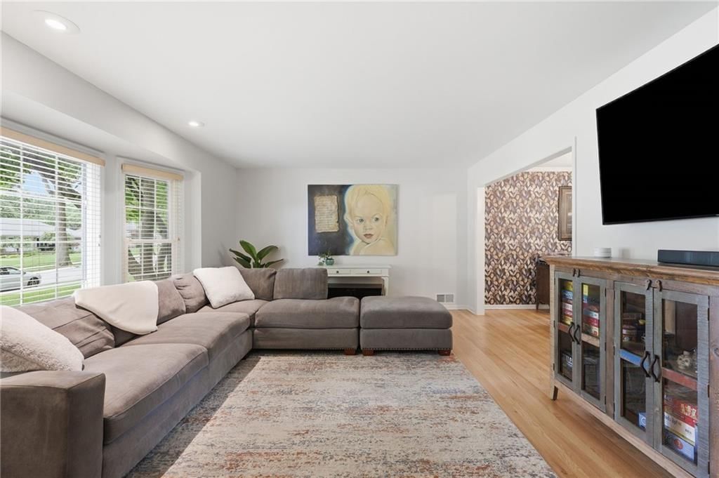 100 W 109th Terrace — photo 10