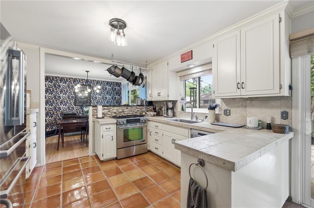 100 W 109th Terrace — photo 15