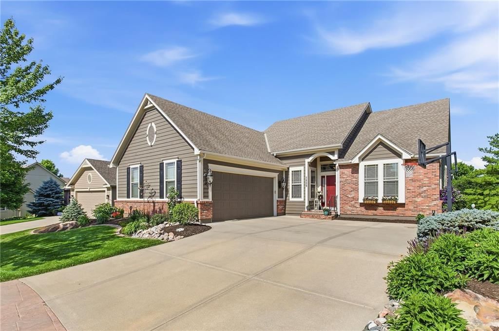2808 S Brentwood Drive — photo 2