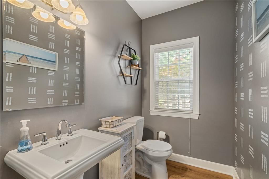 10122 Theden Circle — photo 21