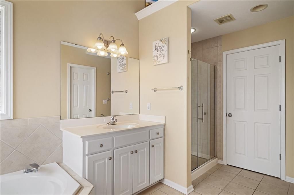 10122 Theden Circle — photo 28