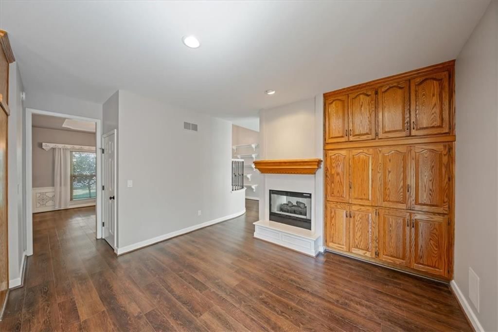 7801 N Revere Drive — photo 10