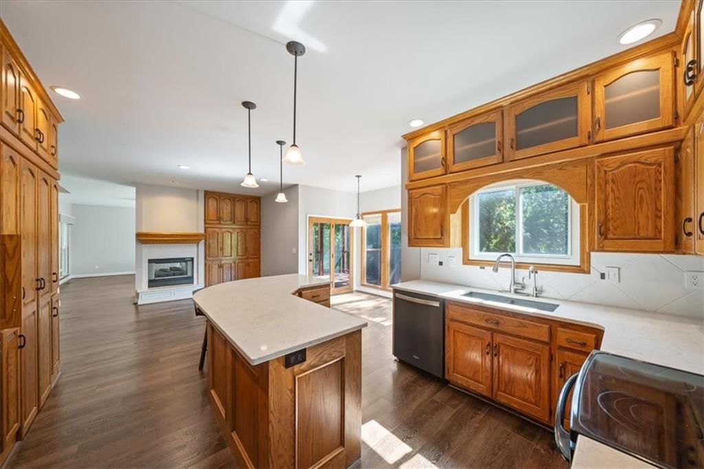 7801 N Revere Drive — photo 15