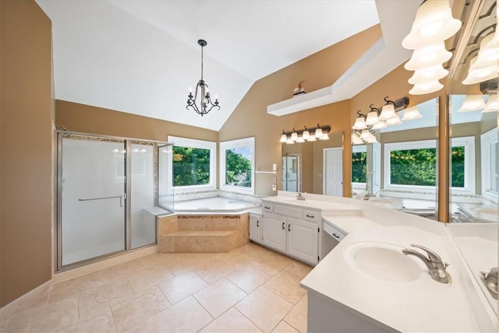 7801 N Revere Drive — photo 21