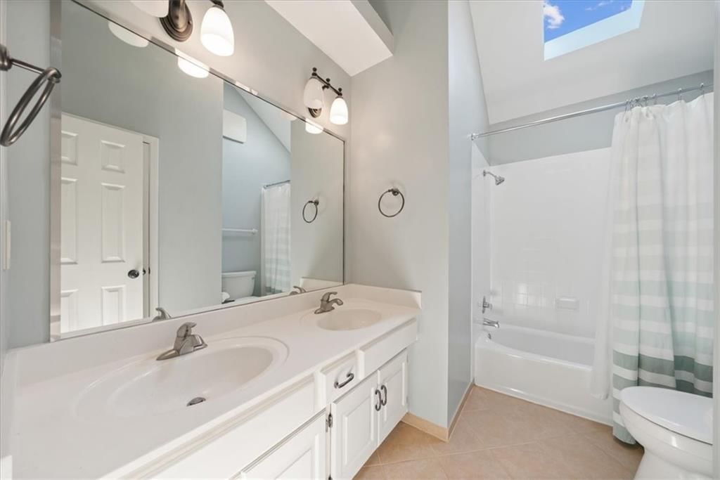 7801 N Revere Drive — photo 26