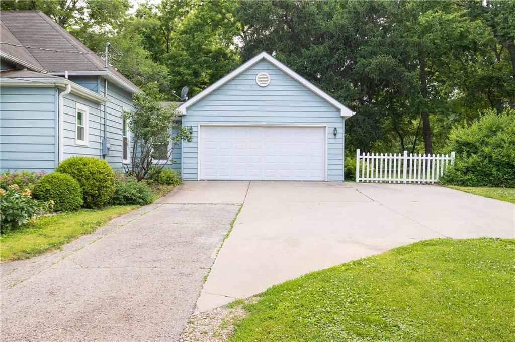 2304 Maple Avenue — photo 13