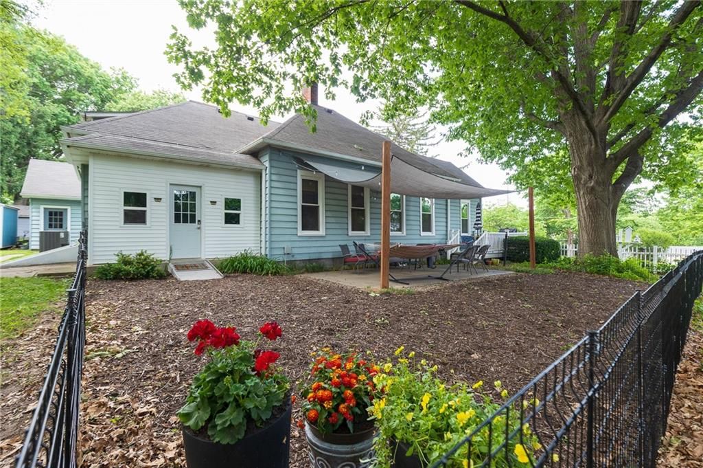 2304 Maple Avenue — photo 17