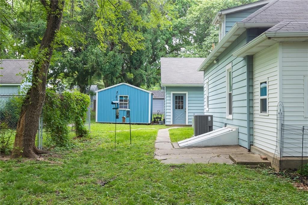 2304 Maple Avenue — photo 18