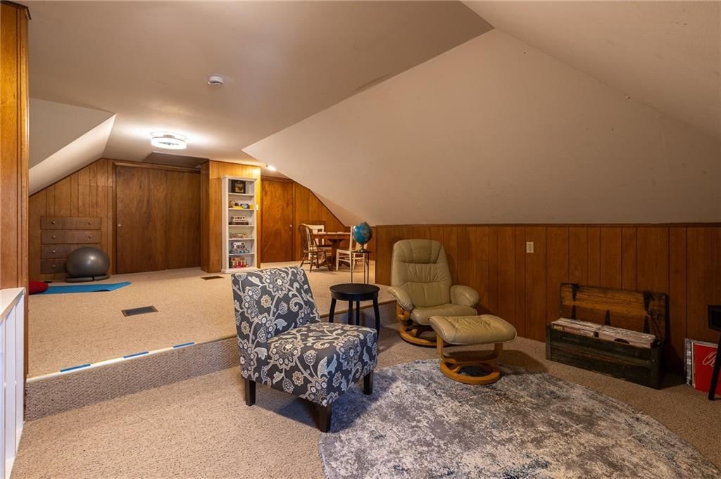 2304 Maple Avenue — photo 48