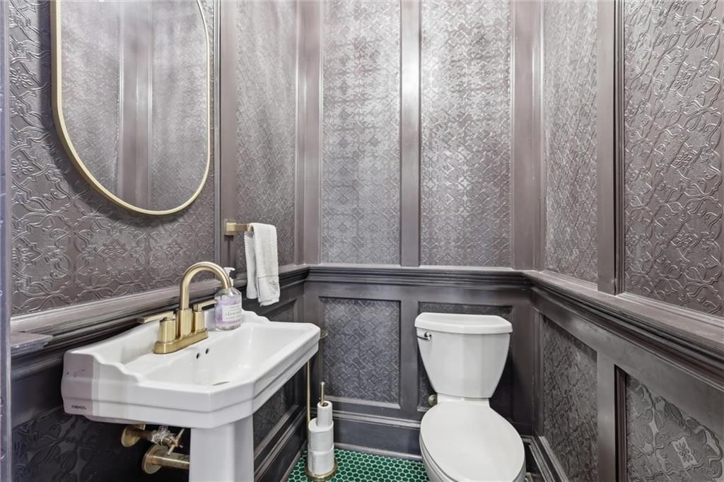 444 Gladstone Boulevard — photo 20
