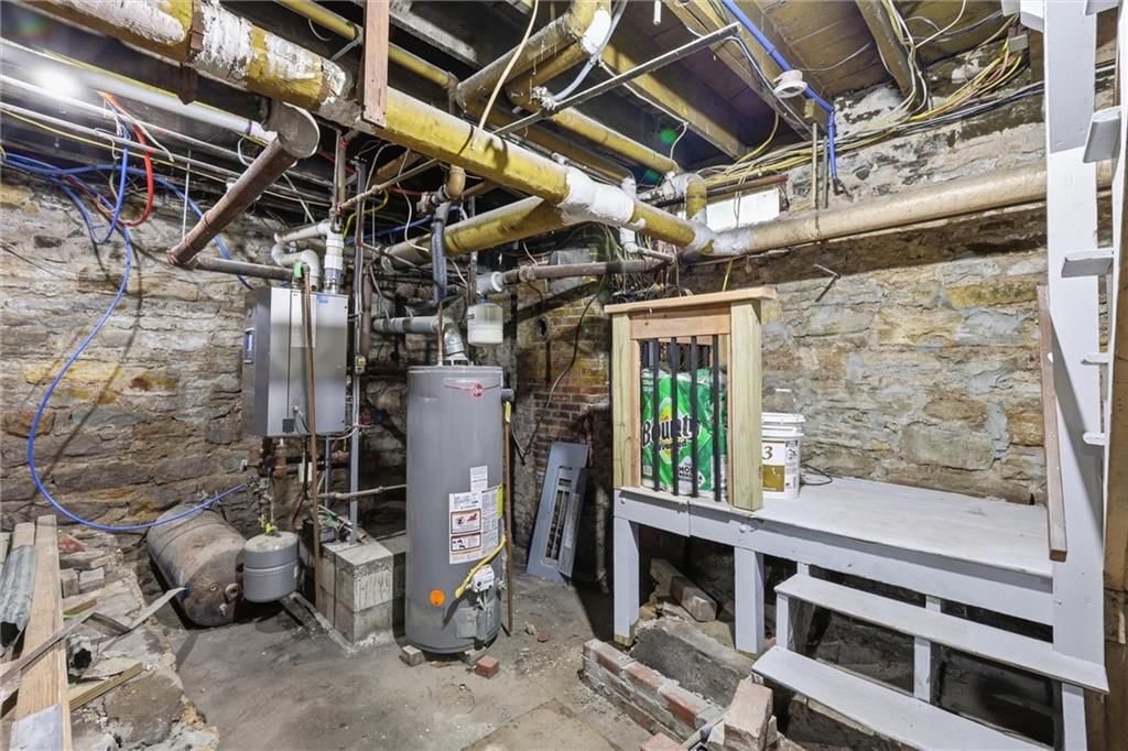 444 Gladstone Boulevard — photo 36