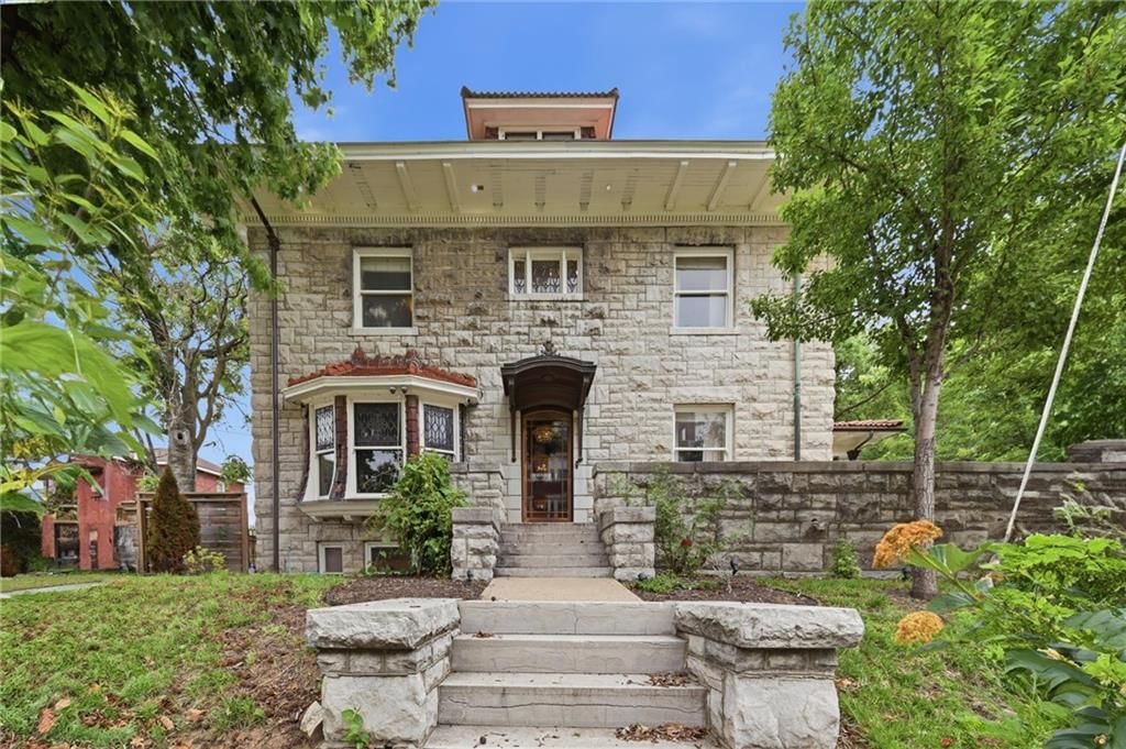 444 Gladstone Boulevard — photo 37